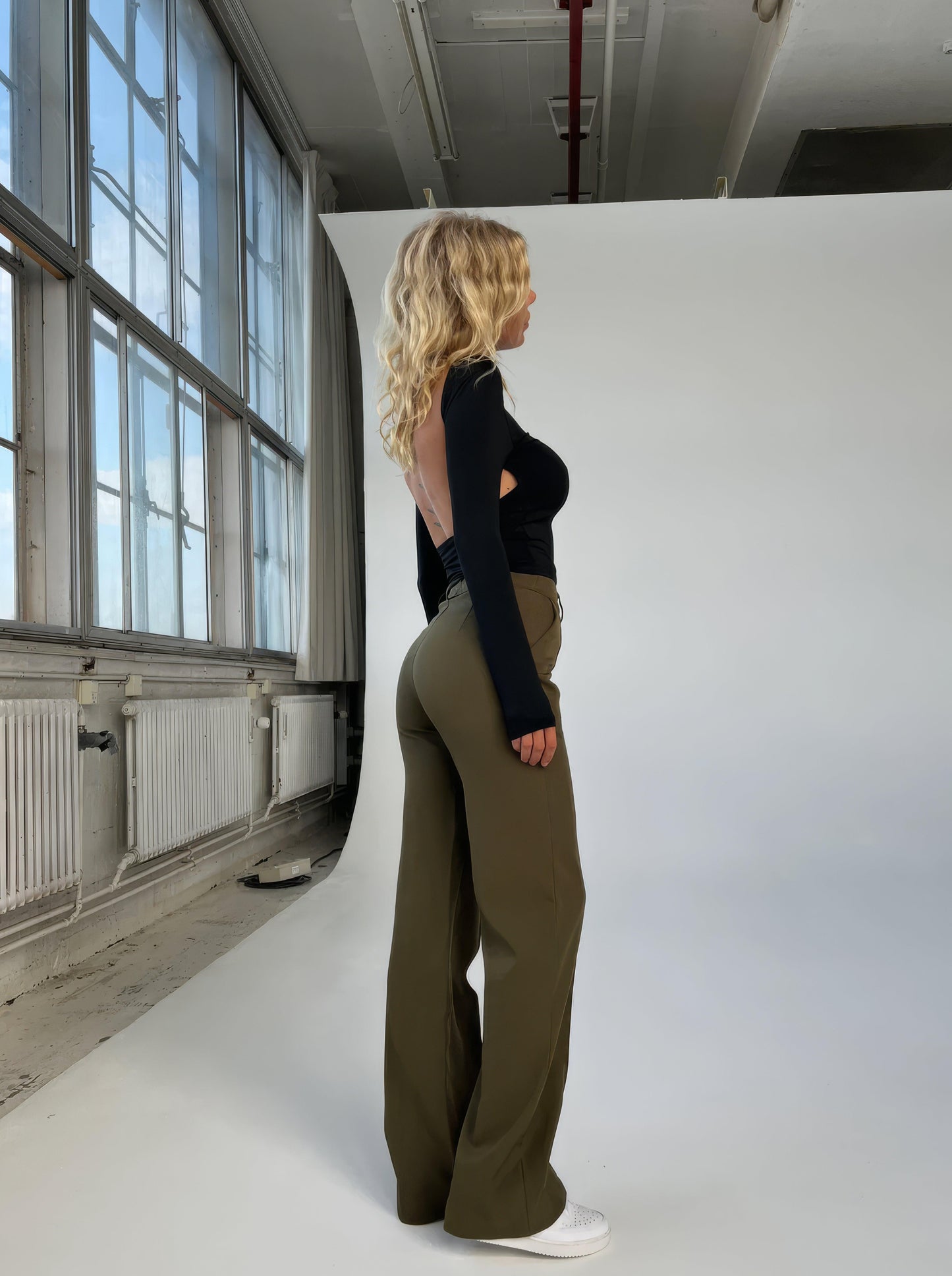 Ella - Wide Trousers To Make You Look Even More Fashionable