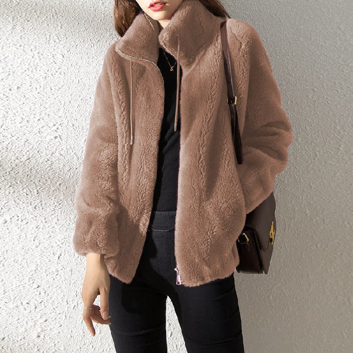 Loavy - This Fur Coat Adds Elegance And Warmth To Any Winter Outfit - Brown / S