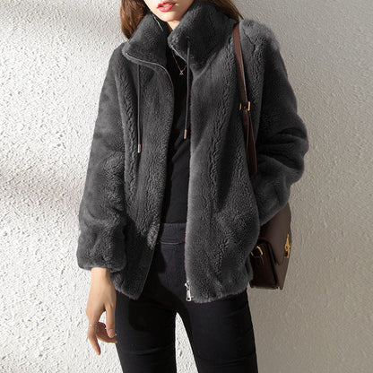 Loavy - This Fur Coat Adds Elegance And Warmth To Any Winter Outfit - Grey / S