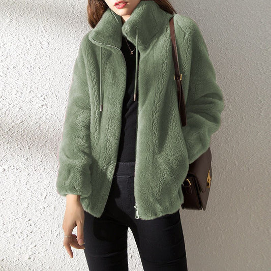 Loavy - This Fur Coat Adds Elegance And Warmth To Any Winter Outfit - Green / S