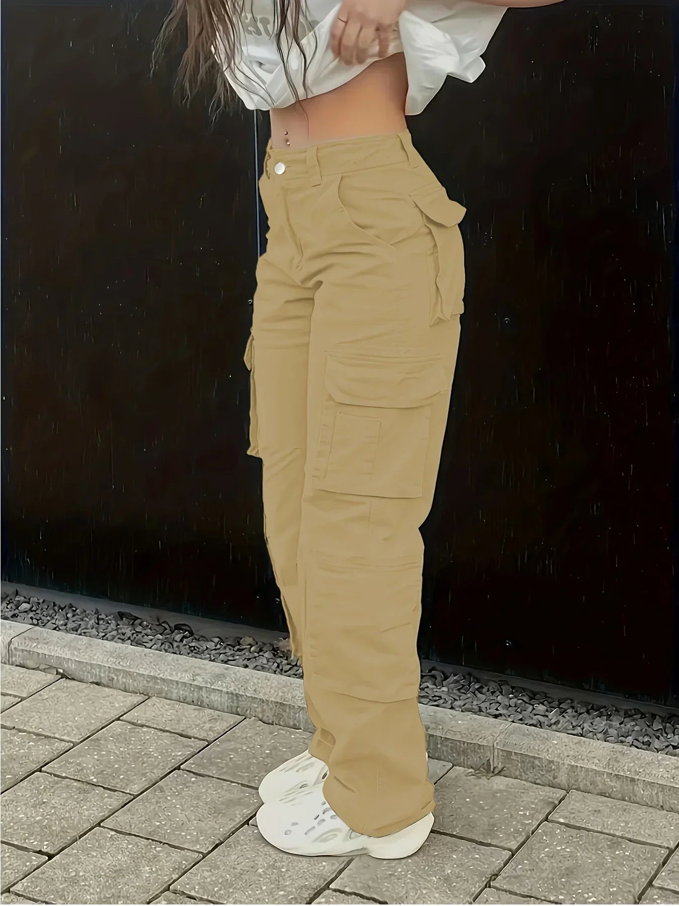 Lydia - Combine Style And Functionality with These Cargo Pants