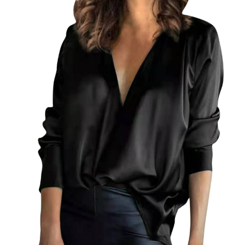 Mia - The Perfect Blouse for An Elegant Night Out