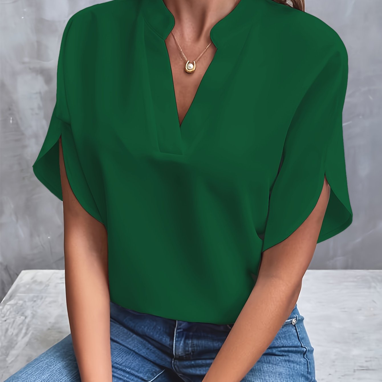 Pauline - Elegant V-Neck Top with Stylish Sleeves For Just That Special Touch